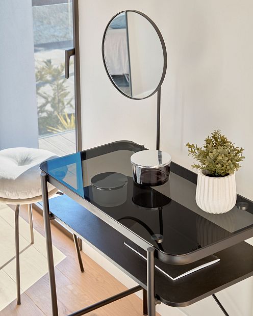 Туалетный столик Galatia из черного меламина с металлическими ножками в черной отделке 80 x 44,5 см
