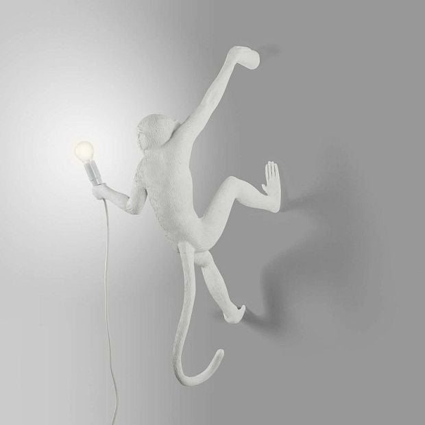 Настенный светильник Monkey Lamp Outdoor Hanging Right