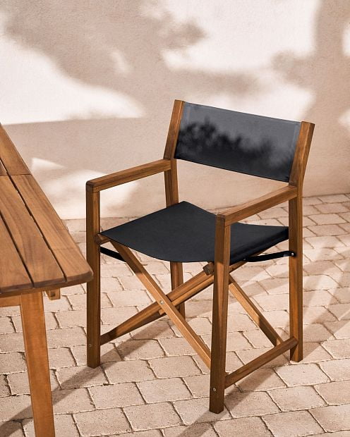 Thianna Складной стул черного цвета с основанием из массива акации