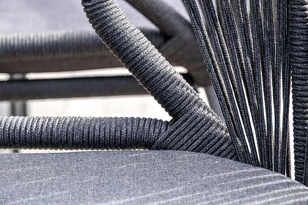 Milan "Милан" стул плетеный из роупа, каркас алюминий темно-серый (RAL7024) шагрень, роуп темно-серый круглый, ткань темно-серая