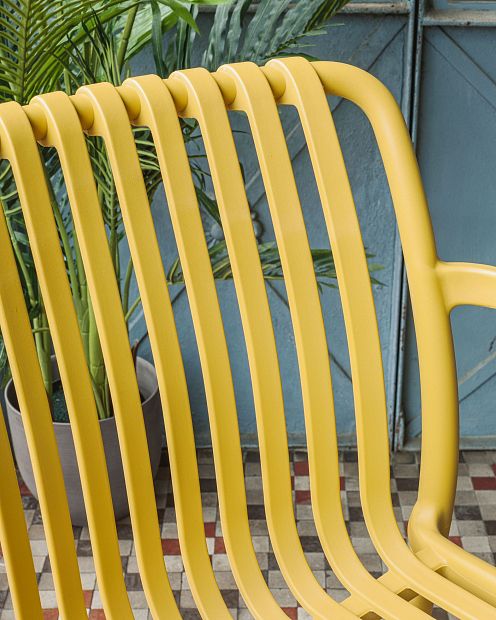Садовый стул Isabellini в горчичном цвете