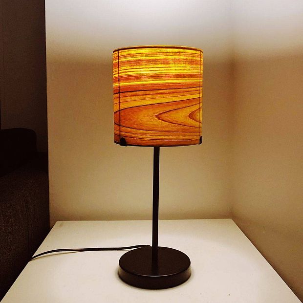 Jupiter Table Lamp - оливковый ясень